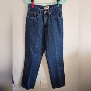 L.L. Bean Women's Straight-Leg Jeans in Indigo Blue